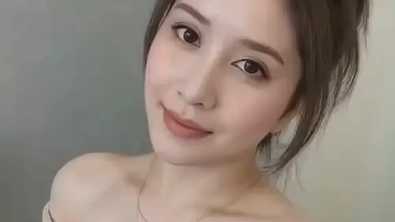 Кадр рекламы 同城霏霏