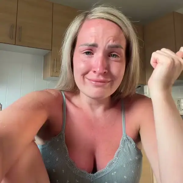 Кадр рекламы Emma K.