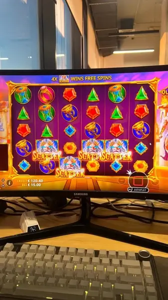 Кадр рекламы Max Win