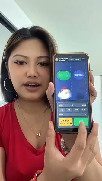 Кадр рекламы Chicken Lucky