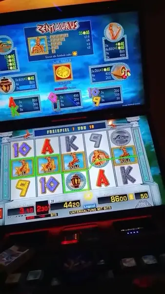 Кадр рекламы Online Slots