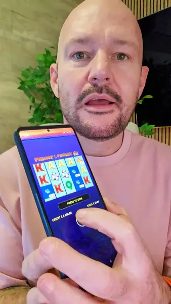 Кадр рекламы Epic Win