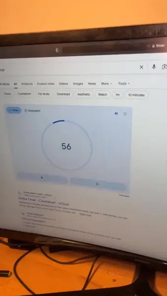 Кадр рекламы Maximum apps go