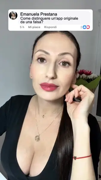 Кадр рекламы CosmicFanpage