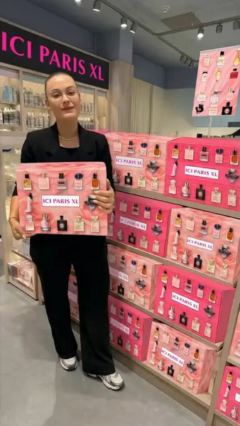 Кадр рекламы Mini Parfume