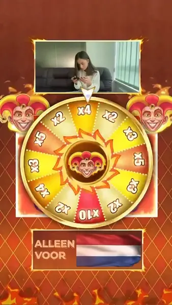 Кадр рекламы Royal Slot