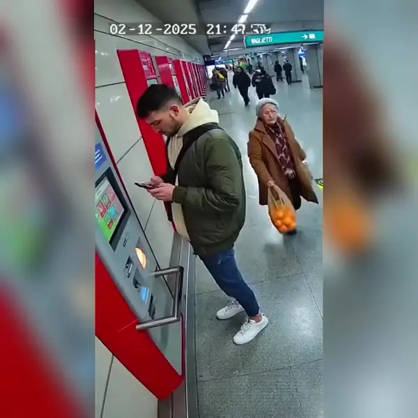 Кадр рекламы Matteo Ferraro