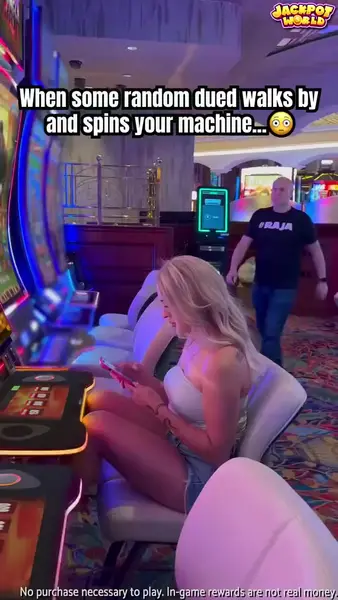 Кадр рекламы Online Games