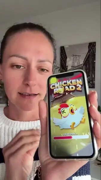Кадр рекламы Drop Chicken