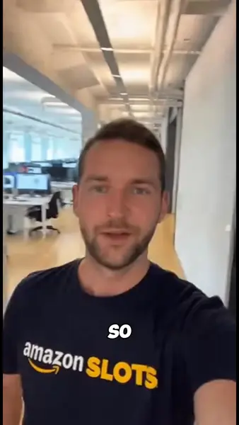 Кадр рекламы Amazon Win