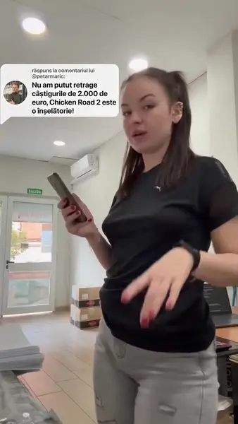 Кадр рекламы Chicken Road