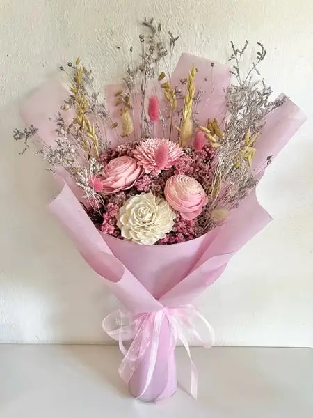 Кадр рекламы Catherine E Flores