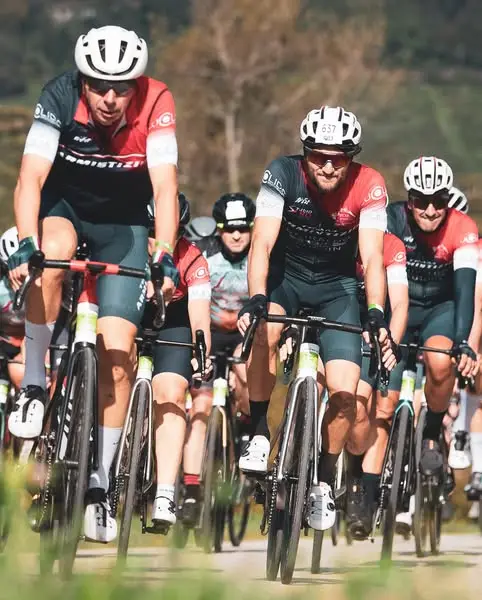 Кадр рекламы Prosecco Cycling in Valdobbiadene