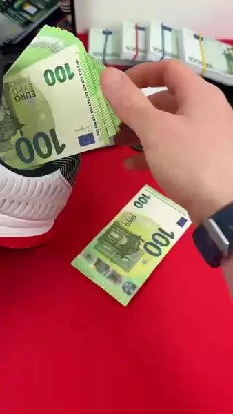 Кадр рекламы Сhickеn Rоаd