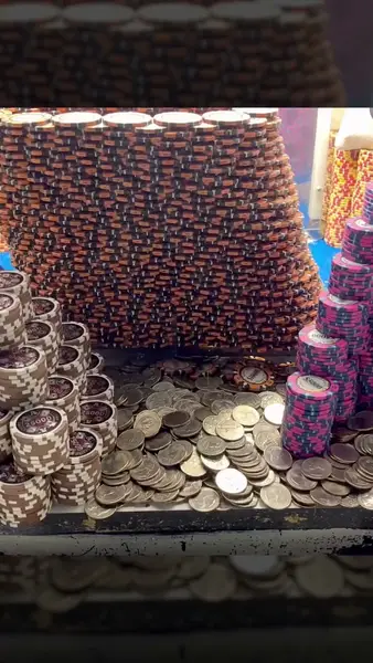 Кадр рекламы Bentley Lawson Camryn