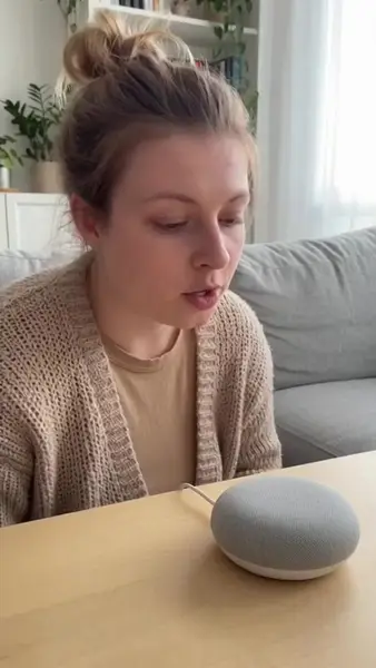 Кадр рекламы Le Play
