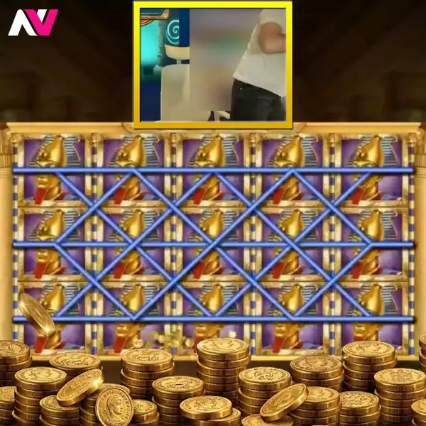 Кадр рекламы Game Word