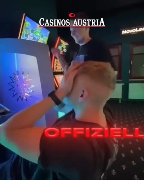 Кадр рекламы GoldWorld
