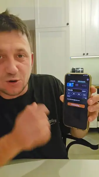 Кадр рекламы Pixel Motors