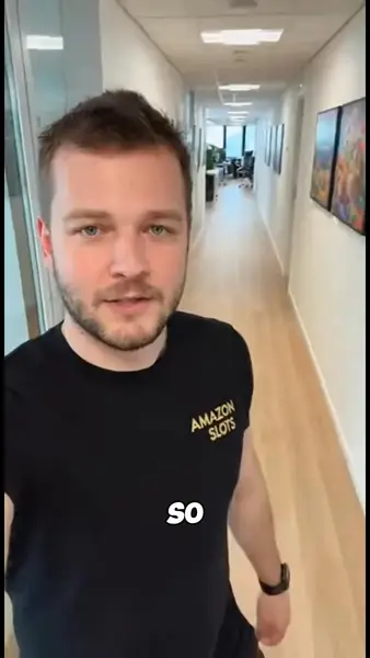 Кадр рекламы Amazon Win