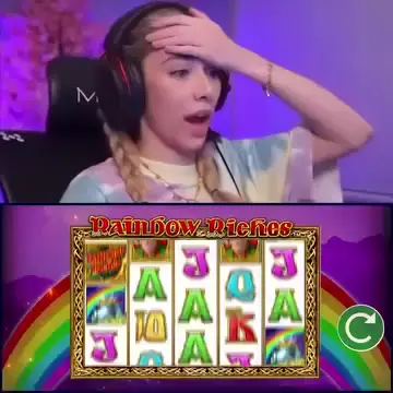 Кадр рекламы Royal Slot