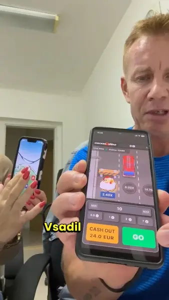 Кадр рекламы Play Hub