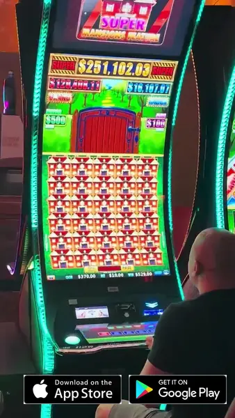 Кадр рекламы Royal Win Club