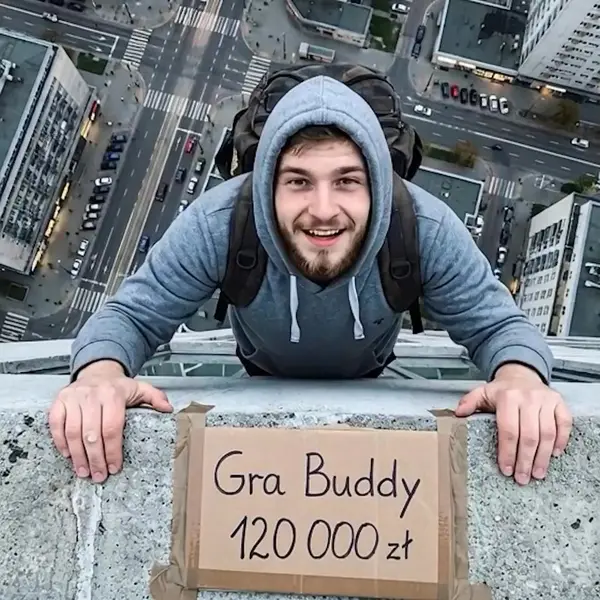 Кадр рекламы Gra Buddy