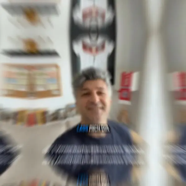 Кадр рекламы Cleobetra Hub