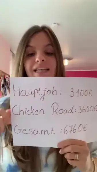 Кадр рекламы Chicken Roads