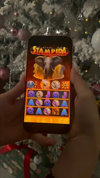 Кадр рекламы Dorado Gold