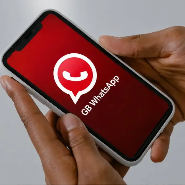 Кадр рекламы APP Download