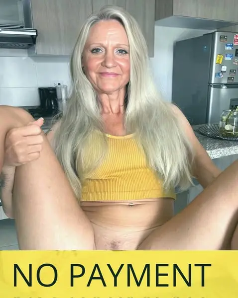 Кадр рекламы Schweizer Alexandra Klinger