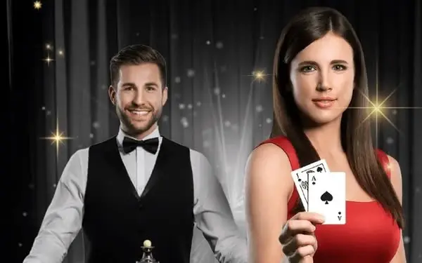 Кадр рекламы Casinohouse.gr