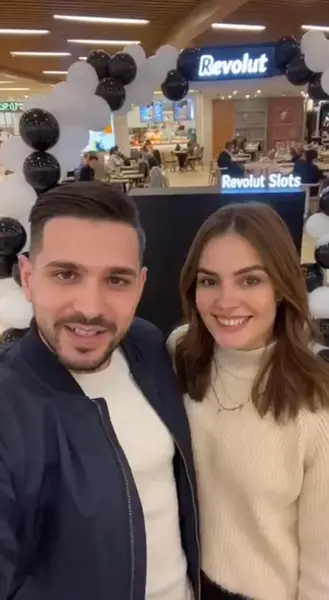 Кадр рекламы Bet Blis