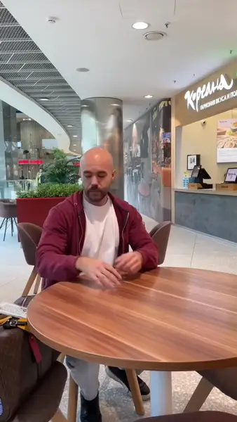 Кадр рекламы Spin Media Lab