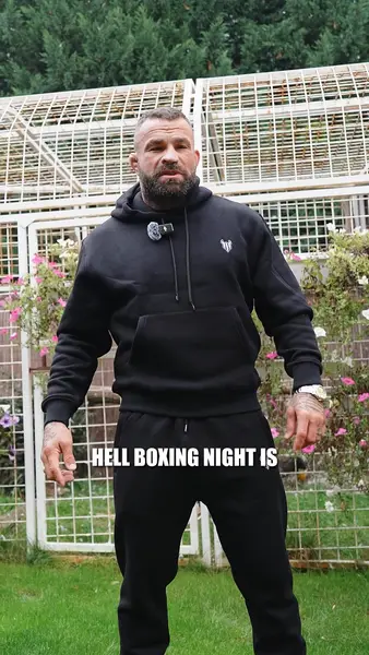 Кадр рекламы HELL Boxing Kings