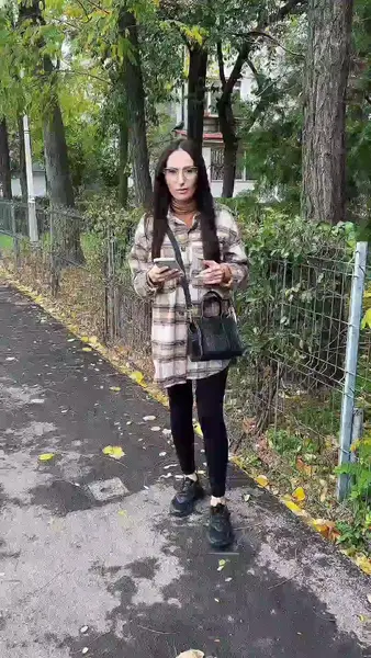 Кадр рекламы Extroverted Last
