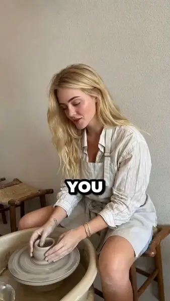 Кадр рекламы Michelle Reed