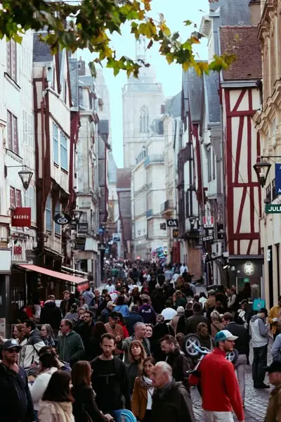 Кадр рекламы Rouen Tourisme