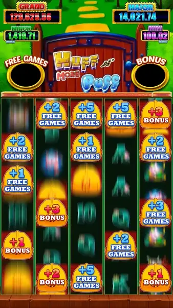 Кадр рекламы Huff N More Puff Casino