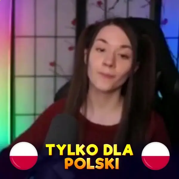 Кадр рекламы Colorful labyrinth