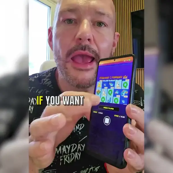 Кадр рекламы Lucky Spins