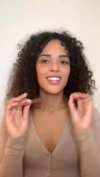 Кадр рекламы Amina Traoré