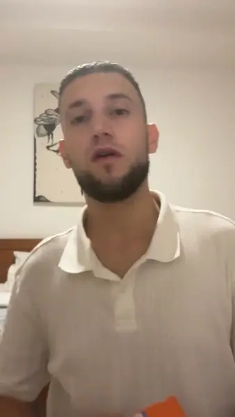Кадр рекламы Taschner Nicky Balback