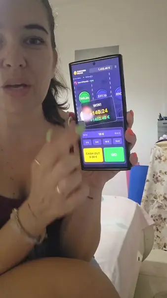 Кадр рекламы Play now