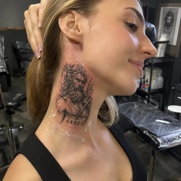 Кадр рекламы Emma Dubois