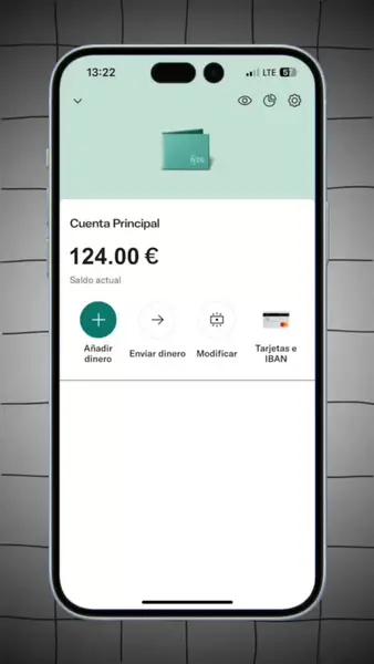 Кадр рекламы Travel Compass