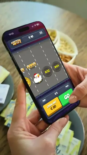 Кадр рекламы Chicken Road