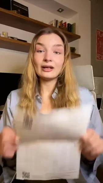 Кадр рекламы Laura Fontaine